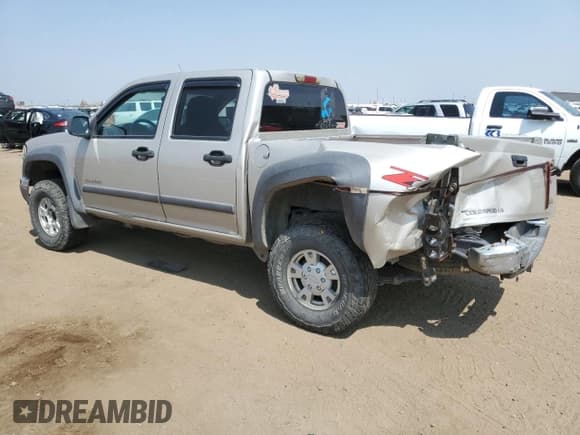 ✅ 2004 Chevrolet Colorado 1SB LS Z85 • VIN: 1GCDT136648103817 • Лот: 64425774. Опубликован ранее на Copart с пробегом 354 662 миль. Бесплатный доступ к архиву аукционных продаж из США и подробный отчёт об истории автомобиля на DreamBid. Изображение 2.