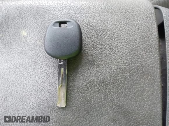 ✅ 2006 Lexus SC 430 • VIN: JTHFN48Y569009499 • Lot: 43716379. Listed on IAAI with 181,996 mi. Free auction sales archive from the USA and detailed vehicle history report at DreamBid. Image 11.