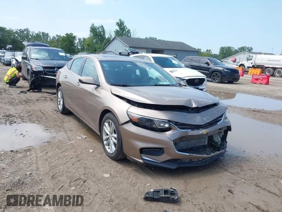 ✅ 2018 Chevrolet Malibu LT • VIN: 1G1ZD5ST1JF119358 • Lot: 42896891. Listed on IAAI with 118,570 mi. Free auction sales archive from the USA and detailed vehicle history report at DreamBid. Image 1.