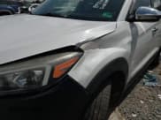 ✅ 2019 Hyundai Tucson SE • VIN: KM8J2CA4XKU892685 • Лот: 43179204. Опубликован ранее на IAAI с пробегом 106 612 миль. Бесплатный доступ к архиву аукционных продаж из США и подробный отчёт об истории автомобиля на DreamBid. Изображение 6.