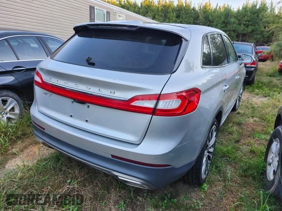 ✅ 2016 Lincoln MKX Reserve • VIN: 2LMTJ6LR8GBL33112 • Лот: 43755960. Опубликован ранее на IAAI с пробегом 130 172 миль. Бесплатный доступ к архиву аукционных продаж из США и подробный отчёт об истории автомобиля на DreamBid. Изображение 4.