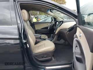 2017 Hyundai Santa Fe 2.4L z VIN 5XYZUDLB9HG415114, wystawiony jako IAAI lot #43533973 z przebiegiem 78 724 mil mil oraz . Historia ofert i sprzedaży dostępna na DreamBid. Obrazek 5.