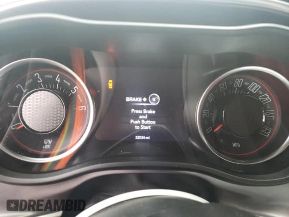 ✅ 2021 Dodge Challenger SXT • VIN: 2C3CDZAG8MH517635 • Lot: 39369623. Wystawiony na Copart z przebiegiem 32 034 mil. Bezpłatny archiwum sprzedaży aukcyjnych z USA i szczegółowy raport historii pojazdu na DreamBid. Zdjęcie 9.