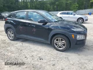 ✅ 2018 Hyundai Kona SE • VIN: KM8K12AA2JU067939 • Лот: 62040574. Опубликован ранее на Copart с пробегом 175 982 миль. Бесплатный доступ к архиву аукционных продаж из США и подробный отчёт об истории автомобиля на DreamBid. Изображение 4.
