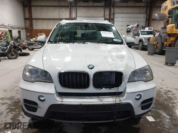 ✅ 2012 BMW X5 35i • VIN: 5UXZV4C51CL757711 • Lot: 43827994. Listed on IAAI with 138,452 mi. Free auction sales archive from the USA and detailed vehicle history report at DreamBid. Image 6.