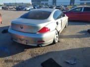 ✅ 2006 BMW 6 Series 650Ci • VIN: WBAEH13476CR50573 • Lot: 43640374. Wystawiony na IAAI z przebiegiem 169 811 mil. Bezpłatny archiwum sprzedaży aukcyjnych z USA i szczegółowy raport historii pojazdu na DreamBid. Zdjęcie 4.