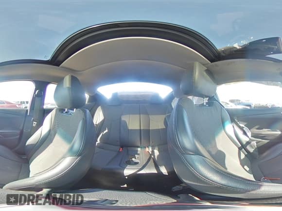 ✅ 2014 Hyundai Veloster • VIN: KMHTC6AD2EU191070 • Lot: 70097094. Wystawiony na Copart z przebiegiem 65 384 mil. Bezpłatny archiwum sprzedaży aukcyjnych z USA i szczegółowy raport historii pojazdu na DreamBid. Zdjęcie 13.