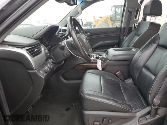 ✅ 2016 Chevrolet Tahoe LT • VIN: 1GNSKBKC4GR146131 • Lot: 84608435. Wystawiony na Copart z przebiegiem 108 877 mil. Bezpłatny archiwum sprzedaży aukcyjnych z USA i szczegółowy raport historii pojazdu na DreamBid. Zdjęcie 7.