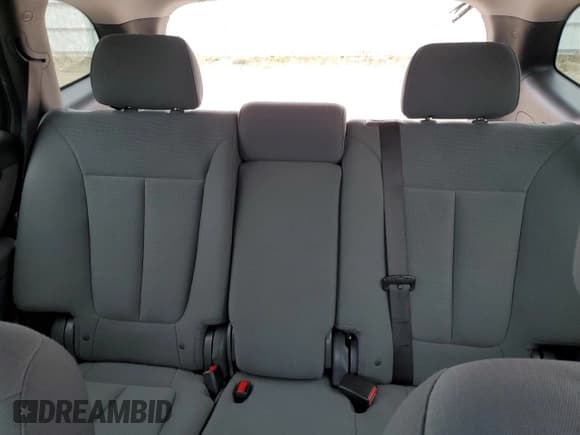 ✅ 2011 Hyundai Santa Fe GLS • VIN: 5XYZGDAB3BG002896 • Lot: 90739705. Wystawiony na Copart z przebiegiem 135 355 mil. Bezpłatny archiwum sprzedaży aukcyjnych z USA i szczegółowy raport historii pojazdu na DreamBid. Zdjęcie 10.