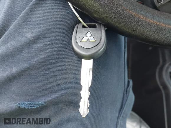 ✅ 2005 Mitsubishi Endeavor LS • VIN: 4A4MM21S05E066522 • Лот: 42256047. Опубликован ранее на IAAI с пробегом 163 643 миль. Бесплатный доступ к архиву аукционных продаж из США и подробный отчёт об истории автомобиля на DreamBid. Изображение 11.