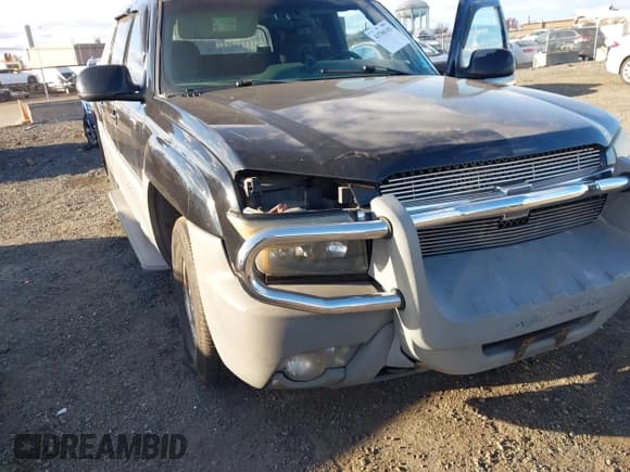 ✅ 2002 Chevrolet Avalanche • VIN: 3GNEK13TX2G287283 • Лот: 43706101. Опубликован ранее на IAAI с пробегом 212 026 миль. Бесплатный доступ к архиву аукционных продаж из США и подробный отчёт об истории автомобиля на DreamBid. Изображение 6.
