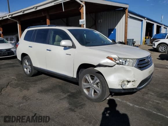 ✅ 2013 Toyota Highlander Limited • VIN: 5TDDK3EH4DS196619 • Lot: 91491515. Listed on Copart with 127,325 mi. Free auction sales archive from the USA and detailed vehicle history report at DreamBid. Image 4.