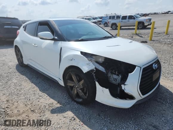 ✅ 2015 Hyundai Veloster Turbo • VIN: KMHTC6AE7FU225322 • Lot: 66723465. Wystawiony na Copart z przebiegiem 187 413 mil. Bezpłatny archiwum sprzedaży aukcyjnych z USA i szczegółowy raport historii pojazdu na DreamBid. Zdjęcie 4.