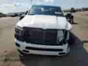 2024 Ram 1500 Big Horn z VIN 1C6RRFFG8RN202709, wystawiony jako Copart lot #68162695 z przebiegiem 38 811 mil mil oraz Szkoda całkowita • Salvage title. Historia ofert i sprzedaży dostępna na DreamBid. Obrazek 5.