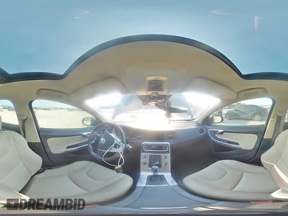 ✅ 2017 Volvo S60 Dynamic • VIN: YV126MFL2H2424113 • Лот: 84230045. Опубликован ранее на Copart с пробегом 51 485 миль. Бесплатный доступ к архиву аукционных продаж из США и подробный отчёт об истории автомобиля на DreamBid. Изображение 14.