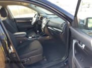 ✅ 2014 Kia Sorento LX • VIN: 5XYKT3A68EG440781 • Лот: 43589007. Опубликован ранее на IAAI с пробегом 203 697 миль. Бесплатный доступ к архиву аукционных продаж из США и подробный отчёт об истории автомобиля на DreamBid. Изображение 5.