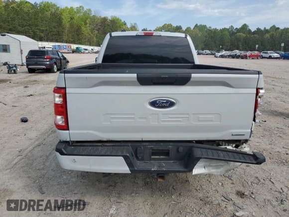 ✅ 2022 Ford F-150 XL • VIN: 1FTEX1CP7NKD77744 • Lot: 53357375. Wystawiony na Copart z przebiegiem 60 759 mil. Bezpłatny archiwum sprzedaży aukcyjnych z USA i szczegółowy raport historii pojazdu na DreamBid. Zdjęcie 6.