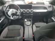 ✅ 2023 Mercedes-Benz EQB 300 • VIN: W1N9M0KB9PN067129 • Lot: 62963344. Wystawiony na Copart z przebiegiem 6 285 mil. Bezpłatny archiwum sprzedaży aukcyjnych z USA i szczegółowy raport historii pojazdu na DreamBid. Zdjęcie 8.