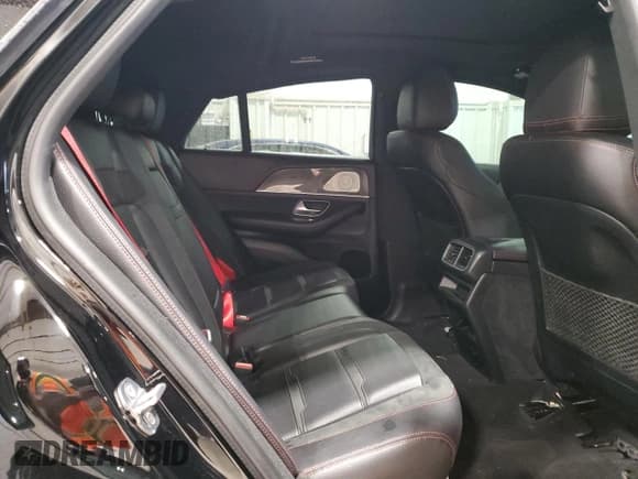 ✅ 2021 Mercedes-Benz GLE 53 AMG • VIN: 4JGFD6BB4MA271252 • Lot: 86163385. Wystawiony na Copart z przebiegiem 44 304 mil. Bezpłatny archiwum sprzedaży aukcyjnych z USA i szczegółowy raport historii pojazdu na DreamBid. Zdjęcie 10.