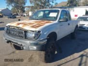 ✅ 2000 Toyota Tacoma PreRunner • VIN: 4TASN92N9YZ584117 • Lot: 43868258. Listed on IAAI with 211,530 mi. Free auction sales archive from the USA and detailed vehicle history report at DreamBid. Image 2.