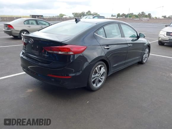 ✅ 2017 Hyundai Elantra SE • VIN: KMHD84LF2HU074344 • Lot: 43466259. Wystawiony na IAAI z przebiegiem 191 346 mil. Bezpłatny archiwum sprzedaży aukcyjnych z USA i szczegółowy raport historii pojazdu na DreamBid. Zdjęcie 4.