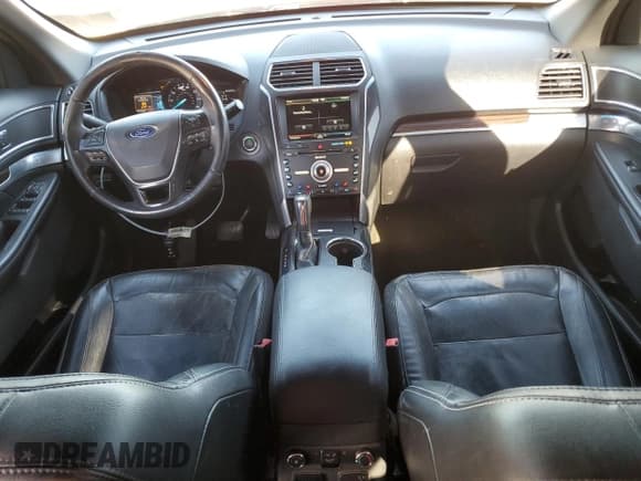 ✅ 2016 Ford Explorer Limited • VIN: 1FM5K7F8XGGA88316 • Lot: 81521114. Wystawiony na Copart z przebiegiem 137 178 mil. Bezpłatny archiwum sprzedaży aukcyjnych z USA i szczegółowy raport historii pojazdu na DreamBid. Zdjęcie 8.