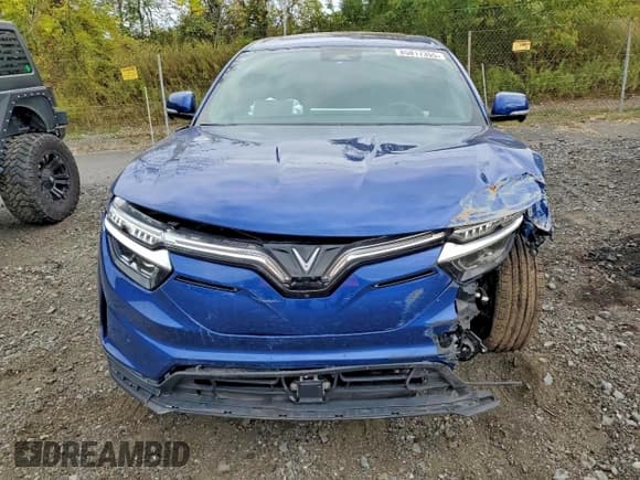 ✅ 2024 VinFast VF 8 Plus • VIN: RLLV1AFAXRH008488 • Lot: 95747735. Wystawiony na Copart z przebiegiem 7 148 mil. Bezpłatny archiwum sprzedaży aukcyjnych z USA i szczegółowy raport historii pojazdu na DreamBid. Zdjęcie 5.