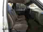 2005 Chevrolet Silverado 2500HD LT с VIN 1GCHK232X5F896009, выставлен на аукционе Copart как лот 82558055 с пробегом 153 391 миль миль и Списание • Salvage title. История ставок и продаж доступна на DreamBid. Изображение 7.