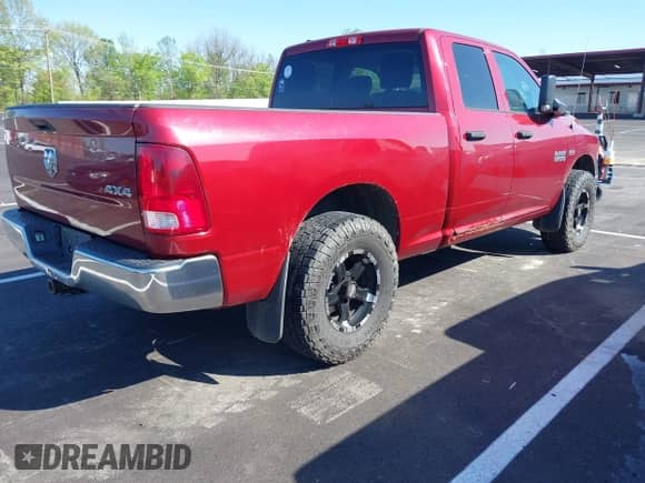 2015 Ram 1500 Express z VIN 1C6RR7FT3FS720257, wystawiony jako IAAI lot #42023090 z przebiegiem 136 089 mil mil oraz . Historia ofert i sprzedaży dostępna na DreamBid. Obrazek 4.