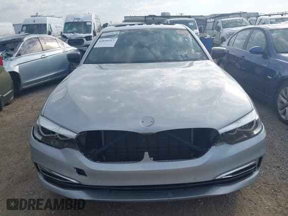✅ 2019 BMW 5 Series 530i xDrive • VIN: WBAJA7C55KG910400 • Lot: 42850313. Listed on IAAI with 50,566 mi. Free auction sales archive from the USA and detailed vehicle history report at DreamBid. Image 12.