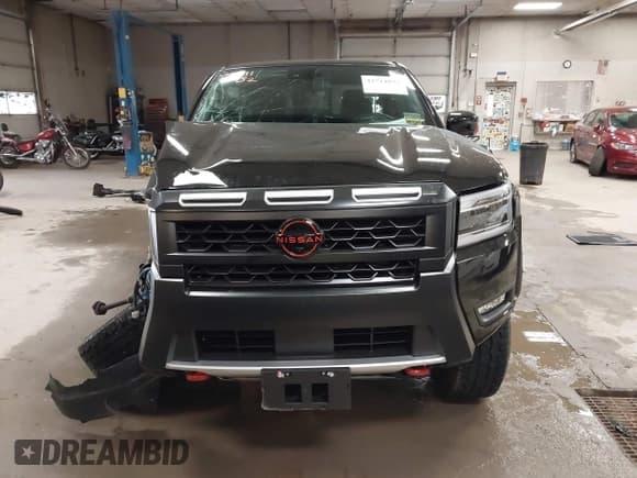 ✅ 2025 Nissan Frontier SV • VIN: 1N6ED1EK9SN649843 • Lot: 42714032. Listed on IAAI with 731 mi. Free auction sales archive from the USA and detailed vehicle history report at DreamBid. Image 13.