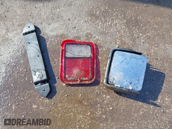 ✅ 2023 Jeep Gladiator Willys • VIN: 1C6HJTAGXPL539206 • Lot: 41523543. Listed on IAAI with 29,885 mi. Free auction sales archive from the USA and detailed vehicle history report at DreamBid. Image 12.