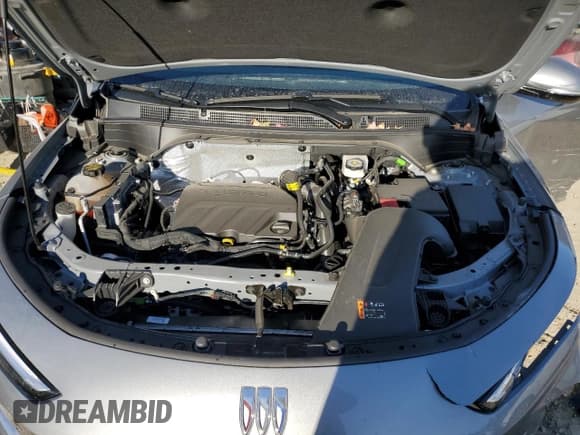 ✅ 2025 Buick Envista Avenir • VIN: KL47LCEP2SB137083 • Lot: 92500145. Wystawiony na Copart z przebiegiem 14 247 mil. Bezpłatny archiwum sprzedaży aukcyjnych z USA i szczegółowy raport historii pojazdu na DreamBid. Zdjęcie 11.