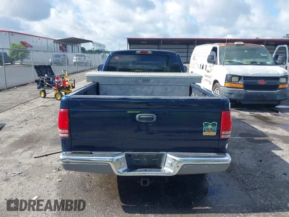 ✅ 2000 Dodge Dakota • VIN: 1B7GL22X3YS523895 • Lot: 42247540. Wystawiony na IAAI z przebiegiem 159 138 mil. Bezpłatny archiwum sprzedaży aukcyjnych z USA i szczegółowy raport historii pojazdu na DreamBid. Zdjęcie 16.