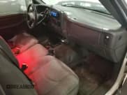 ✅ 2006 Chevrolet Silverado 1500 LT1 • VIN: 1GCEK14T46Z115277 • Лот: 46821505. Опубликован ранее на Copart с пробегом 281 145 миль. Бесплатный доступ к архиву аукционных продаж из США и подробный отчёт об истории автомобиля на DreamBid. Изображение 8.