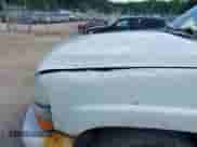 2005 Chevrolet Suburban LS z VIN 1GNFK16ZX5J202174, wystawiony jako IAAI lot #42670445 z przebiegiem 228 129 mil mil oraz . Historia ofert i sprzedaży dostępna na DreamBid. Obrazek 13.