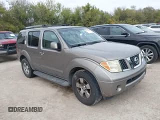 ✅ 2006 Nissan Pathfinder S • VIN: 5N1AR18U46C618089 • Lot: 43817008. Wystawiony na IAAI z przebiegiem 184 054 mil. Bezpłatny archiwum sprzedaży aukcyjnych z USA i szczegółowy raport historii pojazdu na DreamBid. Zdjęcie 1.