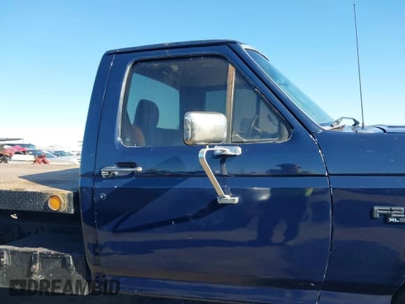 ✅ 1996 Ford F-250 • VIN: 2FTHF25H1TCA71880 • Lot: 41343169. Listed on IAAI with 204,813 mi. Free auction sales archive from the USA and detailed vehicle history report at DreamBid. Image 14.