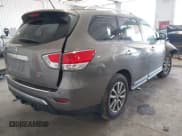 ✅ 2014 Nissan Pathfinder SV • VIN: 5N1AR2MM8EC677978 • Lot: 42226299. Listed on IAAI with 159,939 mi. Free auction sales archive from the USA and detailed vehicle history report at DreamBid. Image 4.