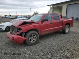 ✅ 2006 Dodge Dakota SLT • VIN: 1D7HW48N46S521394 • Lot: 90096365. Wystawiony na Copart z przebiegiem 94 491 mil. Bezpłatny archiwum sprzedaży aukcyjnych z USA i szczegółowy raport historii pojazdu na DreamBid. Zdjęcie 1.