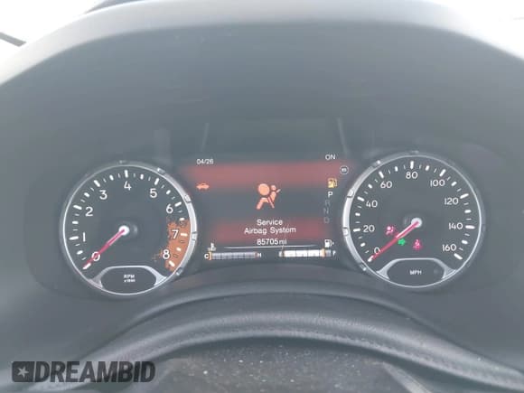 ✅ 2018 Jeep Renegade Limited • VIN: ZACCJADB6JPH26260 • Lot: 43646715. Wystawiony na IAAI z przebiegiem 85 705 mil. Bezpłatny archiwum sprzedaży aukcyjnych z USA i szczegółowy raport historii pojazdu na DreamBid. Zdjęcie 7.