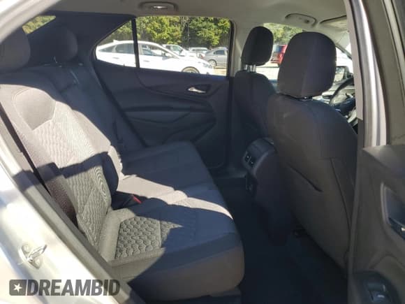 ✅ 2020 Chevrolet Equinox LT • VIN: 3GNAXKEV7LS702935 • Лот: 86530665. Опубликован ранее на Copart с пробегом 42 122 миль. Бесплатный доступ к архиву аукционных продаж из США и подробный отчёт об истории автомобиля на DreamBid. Изображение 11.