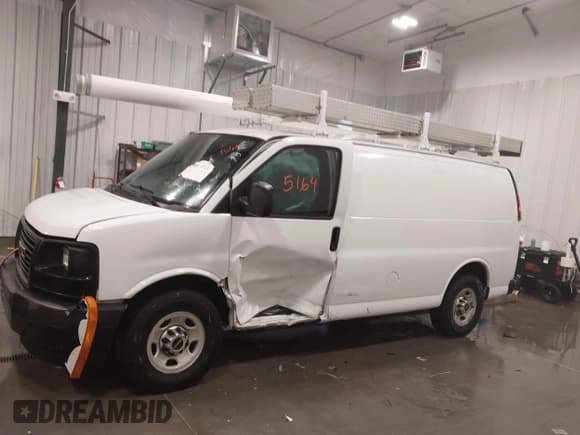 ✅ 2017 GMC Savana Cargo • VIN: 1GTW7AFF7H1264815 • Лот: 41325244. Опубликован ранее на IAAI с пробегом 105 625 миль. Бесплатный доступ к архиву аукционных продаж из США и подробный отчёт об истории автомобиля на DreamBid. Изображение 14.