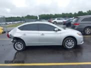 ✅ 2017 Nissan Sentra SL • VIN: 3N1AB7AP3HY323823 • Lot: 42994856. Listed on IAAI with 164,031 mi. Free auction sales archive from the USA and detailed vehicle history report at DreamBid. Image 12.