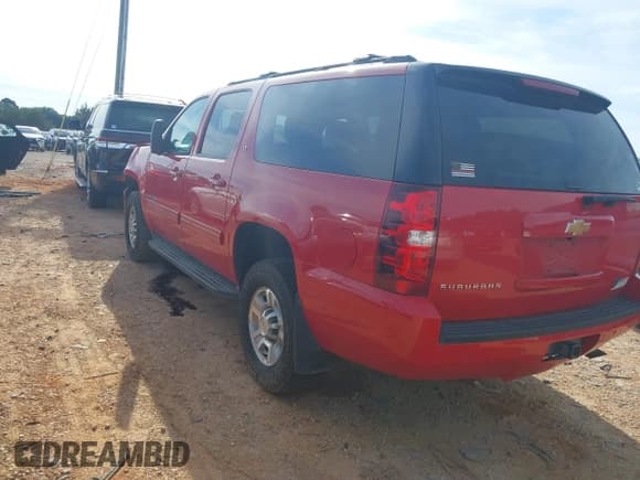 ✅ 2012 Chevrolet Suburban • VIN: 1GNWKMEG9CR206829 • Lot: 42263407. Listed on IAAI with 137,934 mi. Free auction sales archive from the USA and detailed vehicle history report at DreamBid. Image 3.