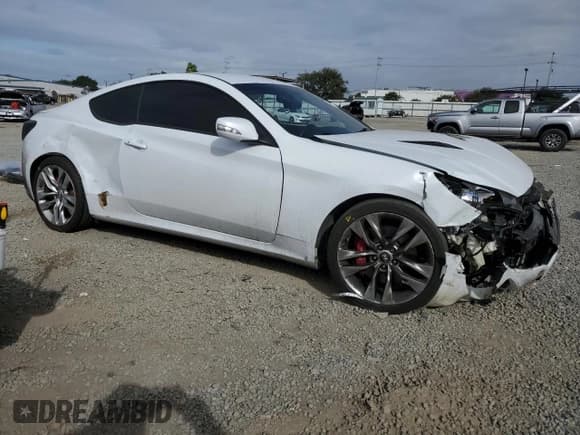 ✅ 2015 Hyundai Genesis Coupe R-Spec • VIN: KMHHU6KJ3FU124891 • Lot: 86314125. Listed on Copart with 103,871 mi. Free auction sales archive from the USA and detailed vehicle history report at DreamBid. Image 4.