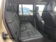 ✅ 2005 Land Rover LR3 SE • VIN: SALAA25475A315509 • Lot: 70521834. Wystawiony na Copart z przebiegiem 128 204 mil. Bezpłatny archiwum sprzedaży aukcyjnych z USA i szczegółowy raport historii pojazdu na DreamBid. Zdjęcie 11.