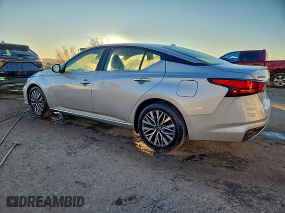 ✅ 2023 Nissan Altima SV • VIN: 1N4BL4DV0PN343259 • Lot: 94549225. Listed on Copart with 53,659 mi. Free auction sales archive from the USA and detailed vehicle history report at DreamBid. Image 2.