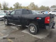 ✅ 2007 Chevrolet Silverado 2500HD 2LT • VIN: 1GCHK23647F512389 • Lot: 86171205. Wystawiony na Copart z przebiegiem 139 557 mil. Bezpłatny archiwum sprzedaży aukcyjnych z USA i szczegółowy raport historii pojazdu na DreamBid. Zdjęcie 2.