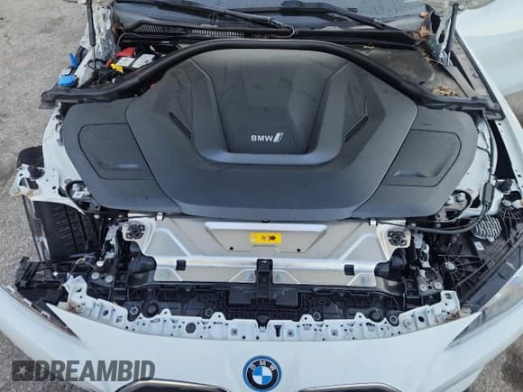 ✅ 2023 BMW i4 eDrive40 • VIN: WBY73AW05PFP97953 • Lot: 83988825. Wystawiony na Copart z przebiegiem 12 822 mil. Bezpłatny archiwum sprzedaży aukcyjnych z USA i szczegółowy raport historii pojazdu na DreamBid. Zdjęcie 11.